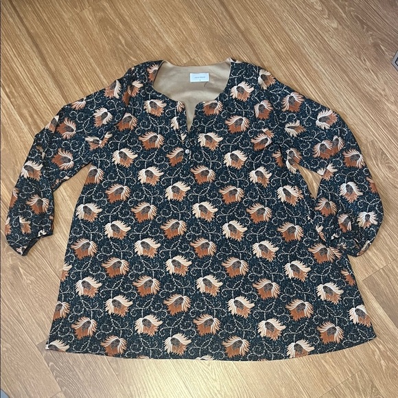 Adrienne Black and Orange Floral Blouse like new medium - Picture 1 of 5